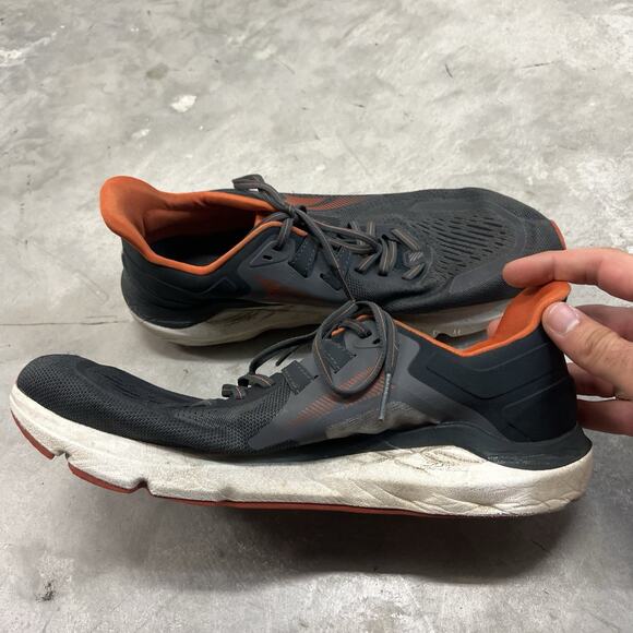 Altra Men's Provision 6 Running Hiking Shoes US Size 11.5 Black Orange *READ* - Picture 4 of 9